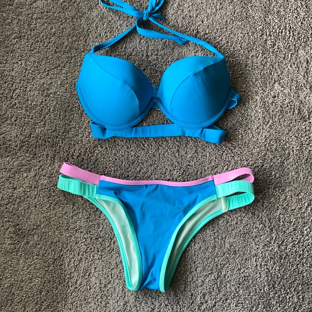 Victoria’s Secret Cutout Bikini
